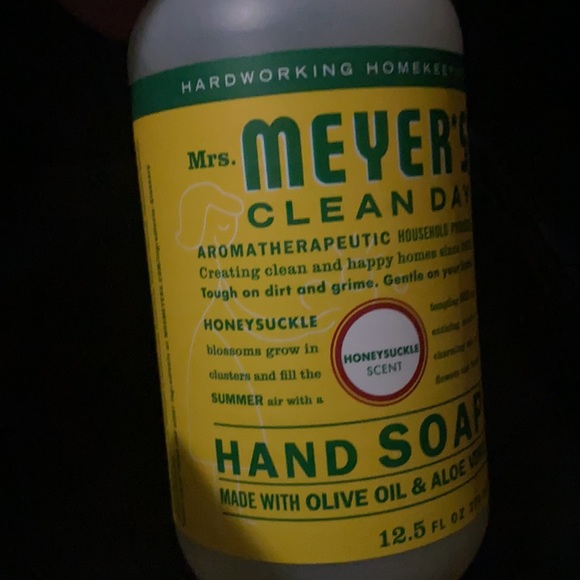 Mrs. Meyer’s Clean Day Hand Soap Honey Suckle - Picture 2 of 4